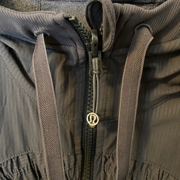 Lululemon zip up - Picture 2 of 2